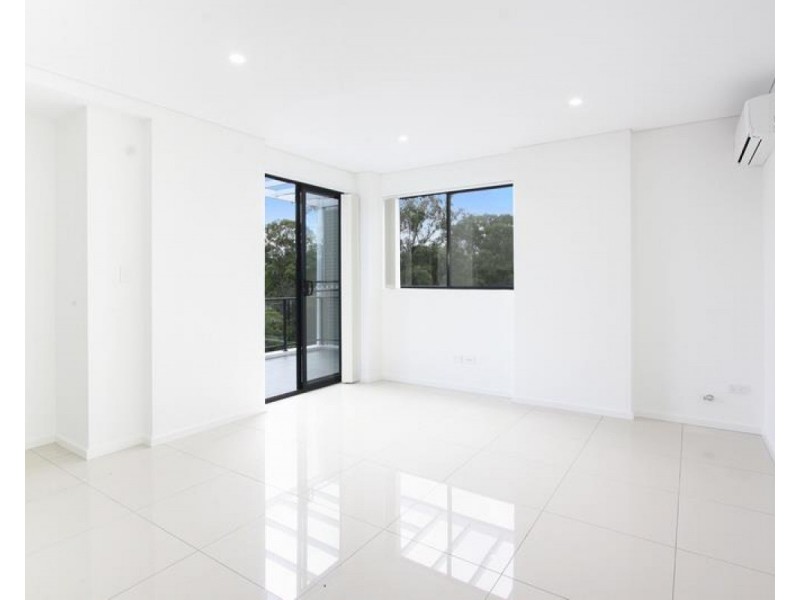 1/14-15 Junia Avenue, Toongabbie NSW 2146